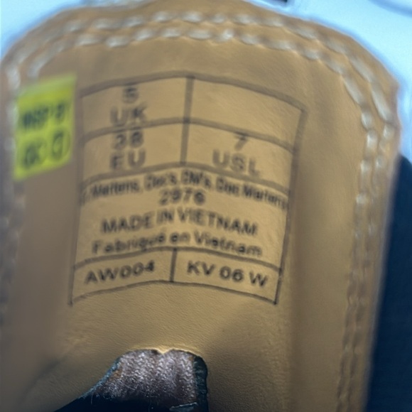 Dr. Martens White Slip On Chelsea Chunky Combat Smooth Leather Round Toe Boots - Picture 12 of 14